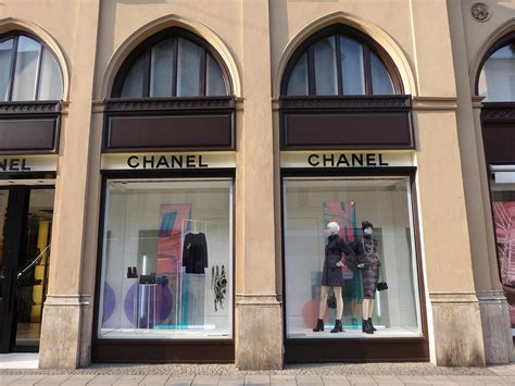 chanel münchen boutique.